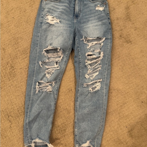 American Eagle Outfitters Curvy Mom Jeans - Picture 3 of 5
